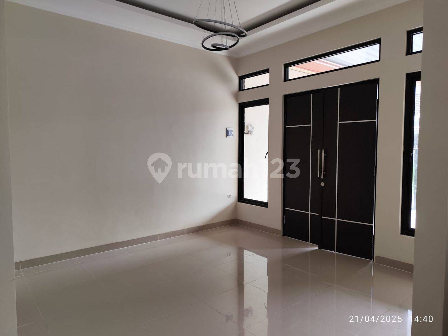 Strategic Location Near Market, Hospital, and Supermarkets