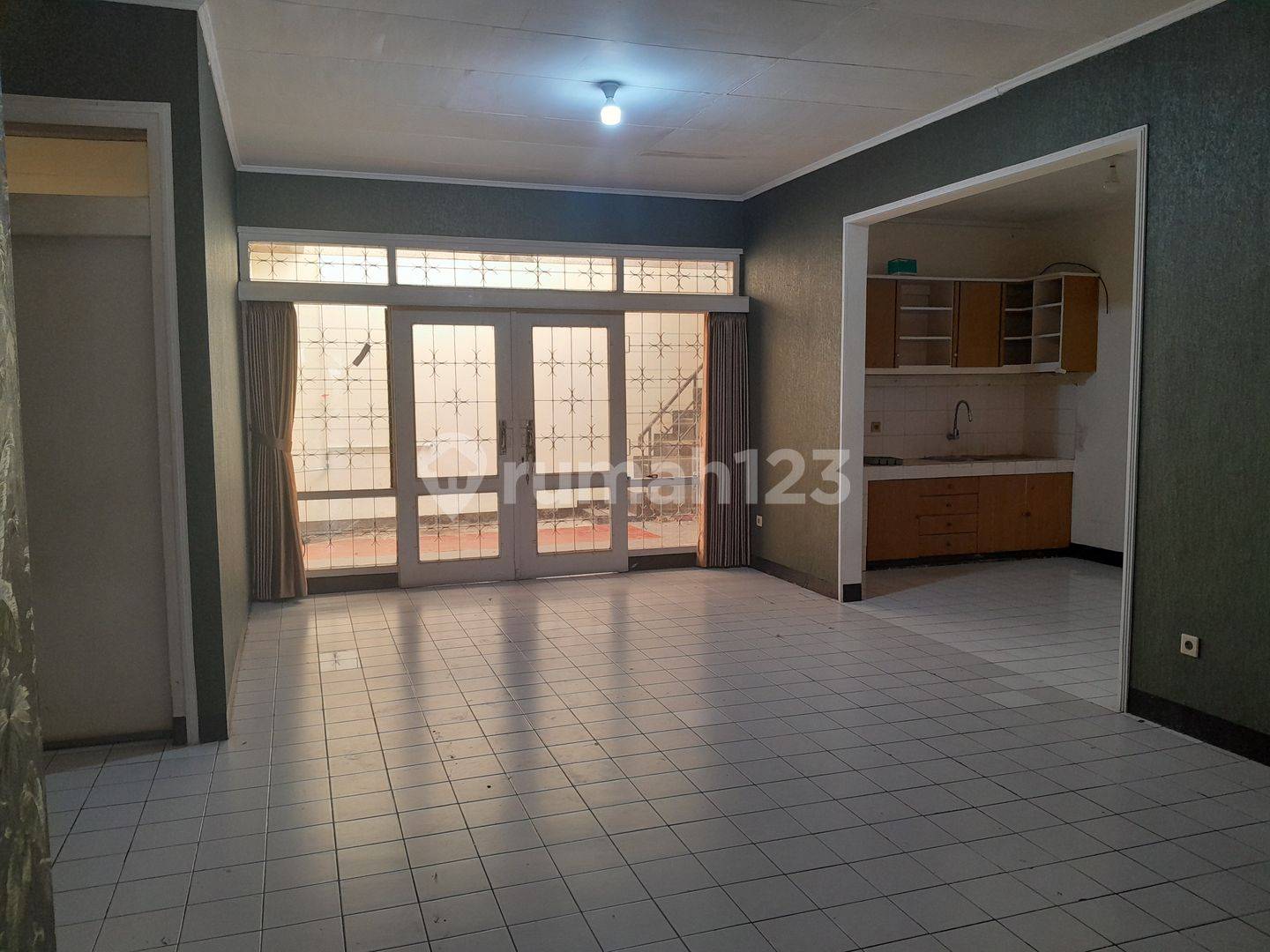 House in Kopo Permai, Ready to Move In, Near Schools and Amenities