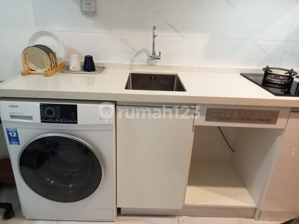 Furnished 1-Bedroom Apartment in Alam Sutera, Tangerang