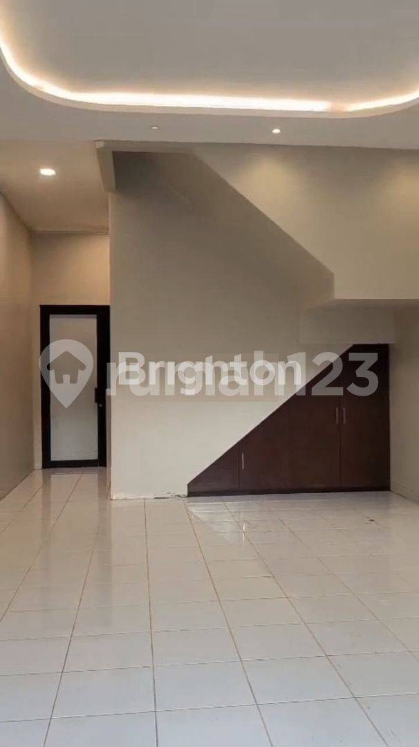 Ruko Crystal Commercial Space in Tangerang - Ideal for Business
