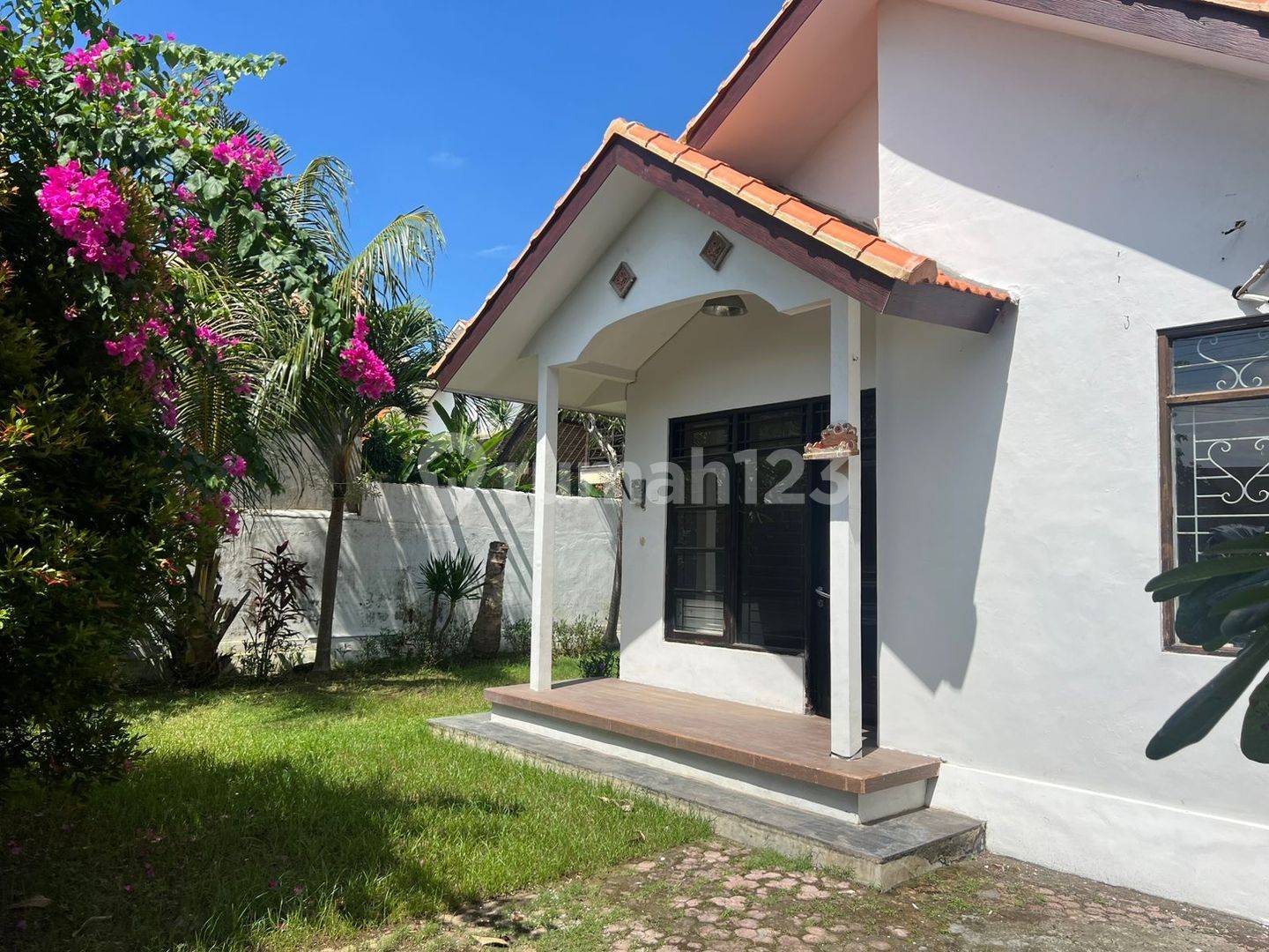 Spacious 2-Bedroom House near Pasraman Unud, Jimbaran