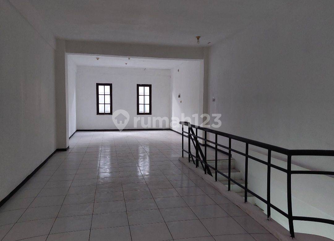3-Story Commercial Shop House in Villa Bukit Mas, West Surabaya
