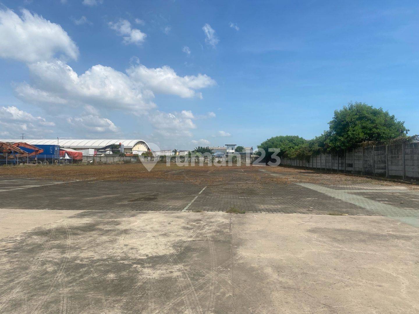 Marunda Center Land Rental - Flood-Free Location