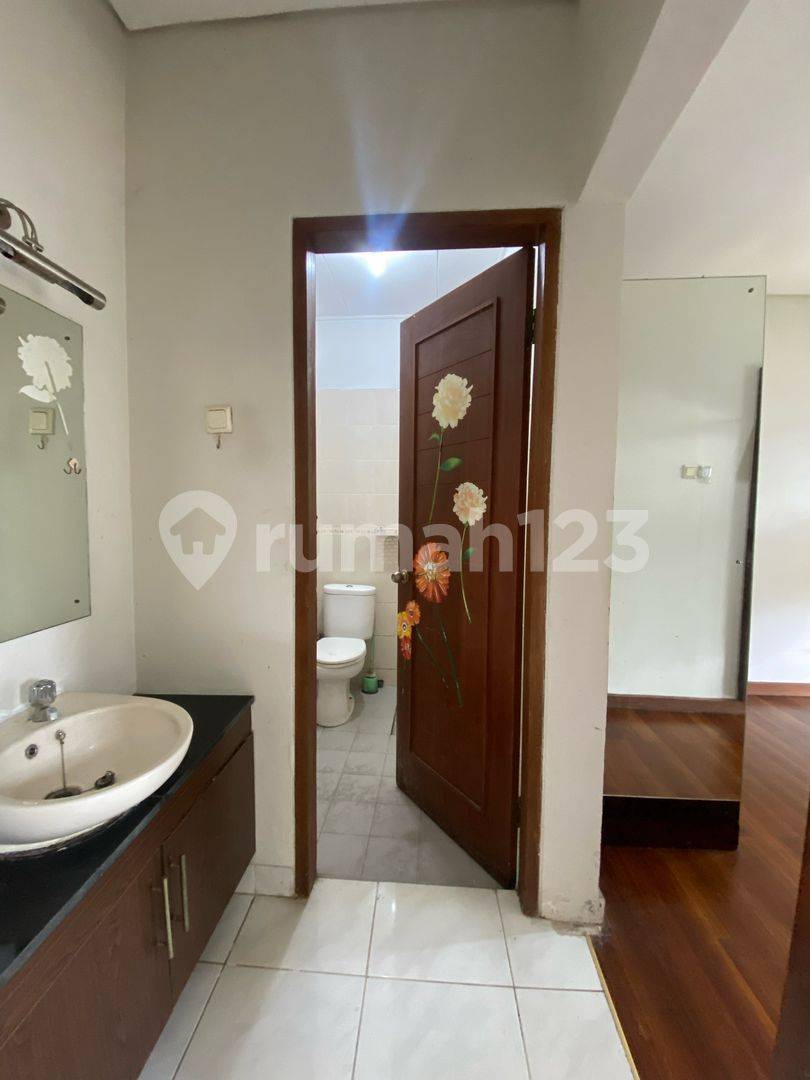 2-Story Modern Minimalist House in Bintaro, South Tangerang