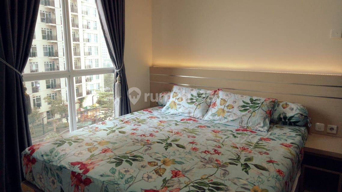 Puri Orchard Apartment - Modern Compact Living Space