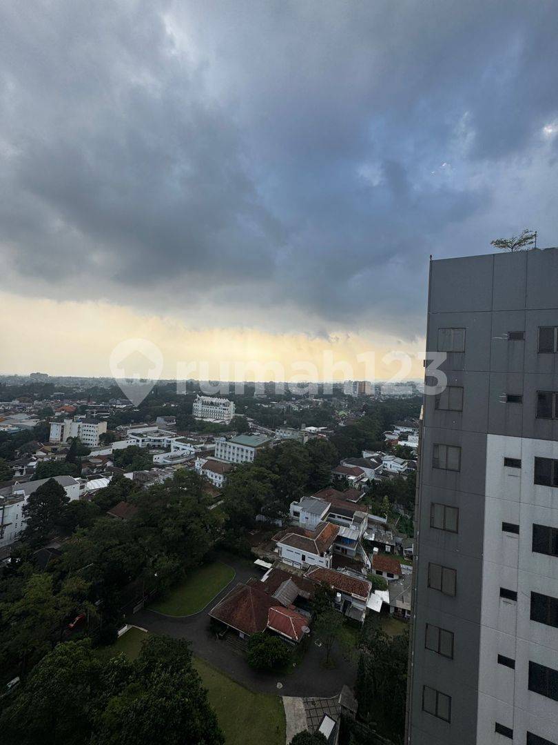Luxury 2-Bedroom Apartment at Hegarmanah Residence