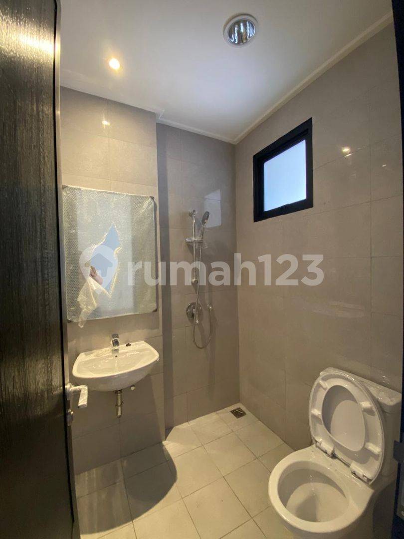 2 Bedroom Condo House with Modern Interior