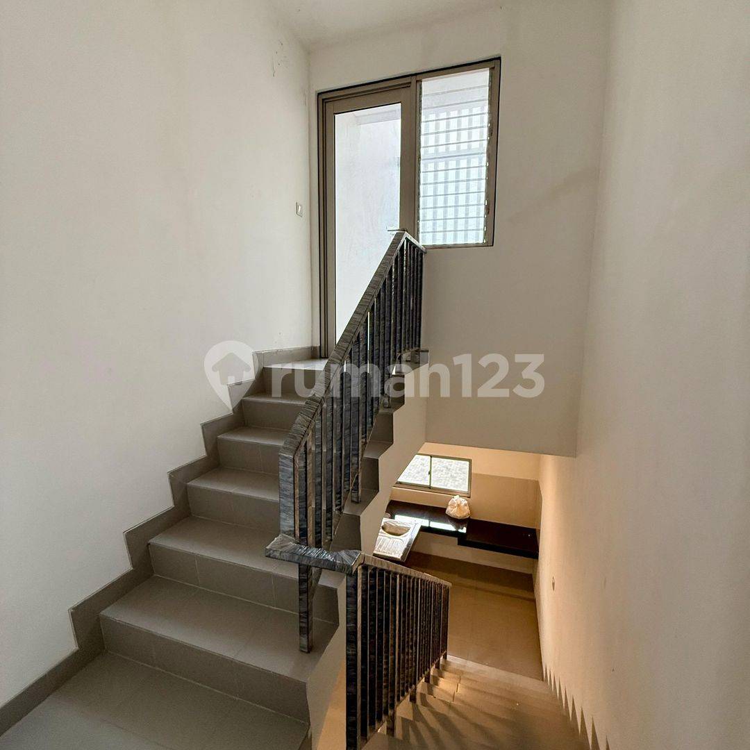 Spacious 2-Story House in PIK 2 - 4 Bedrooms, Large Area