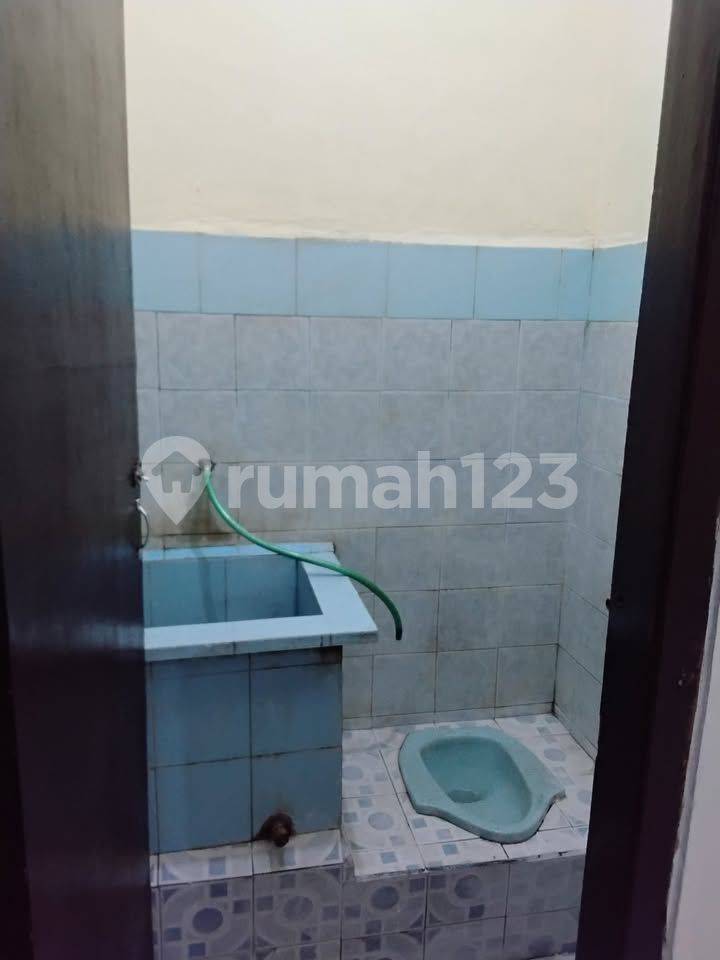 1 Are Rental Property Near Canggu with Parking and Basic Amenities