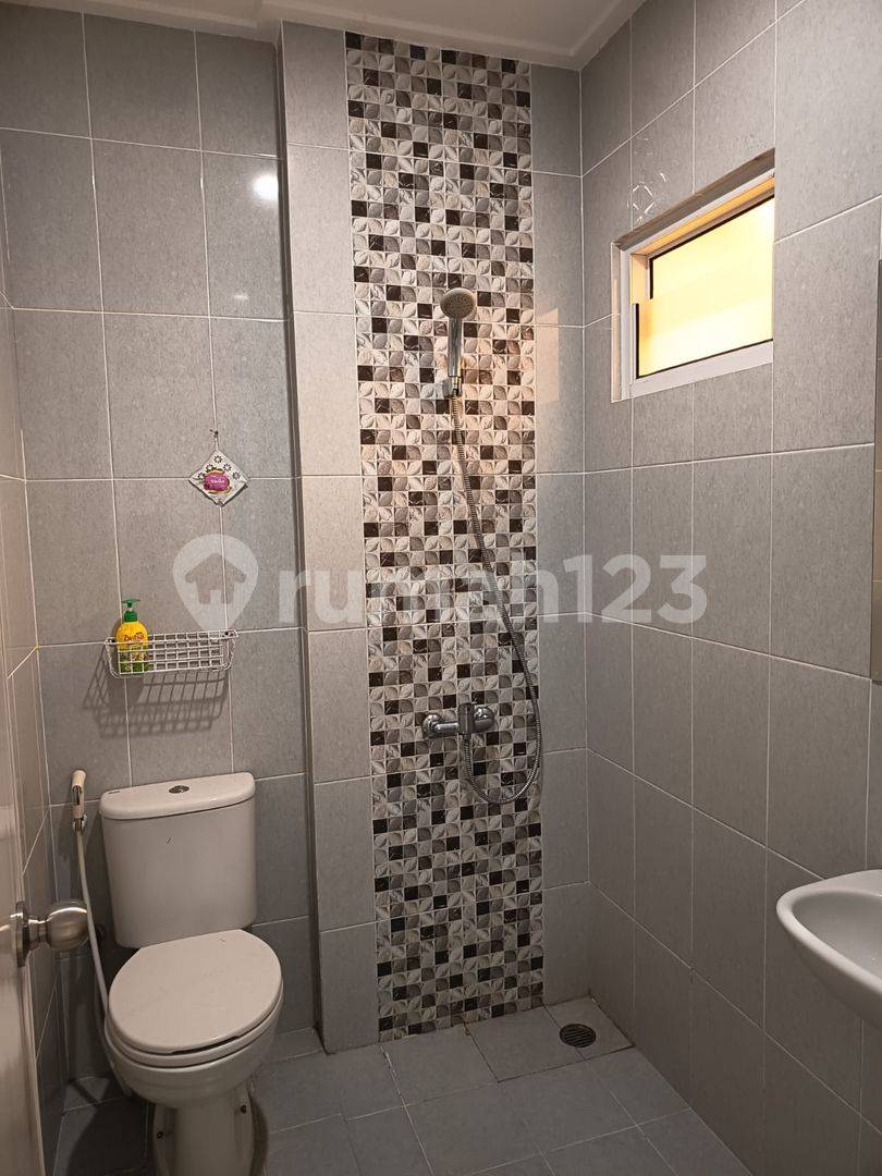 Furnished 3-Bedroom House in Gading Serpong with Melody Lake Proximity