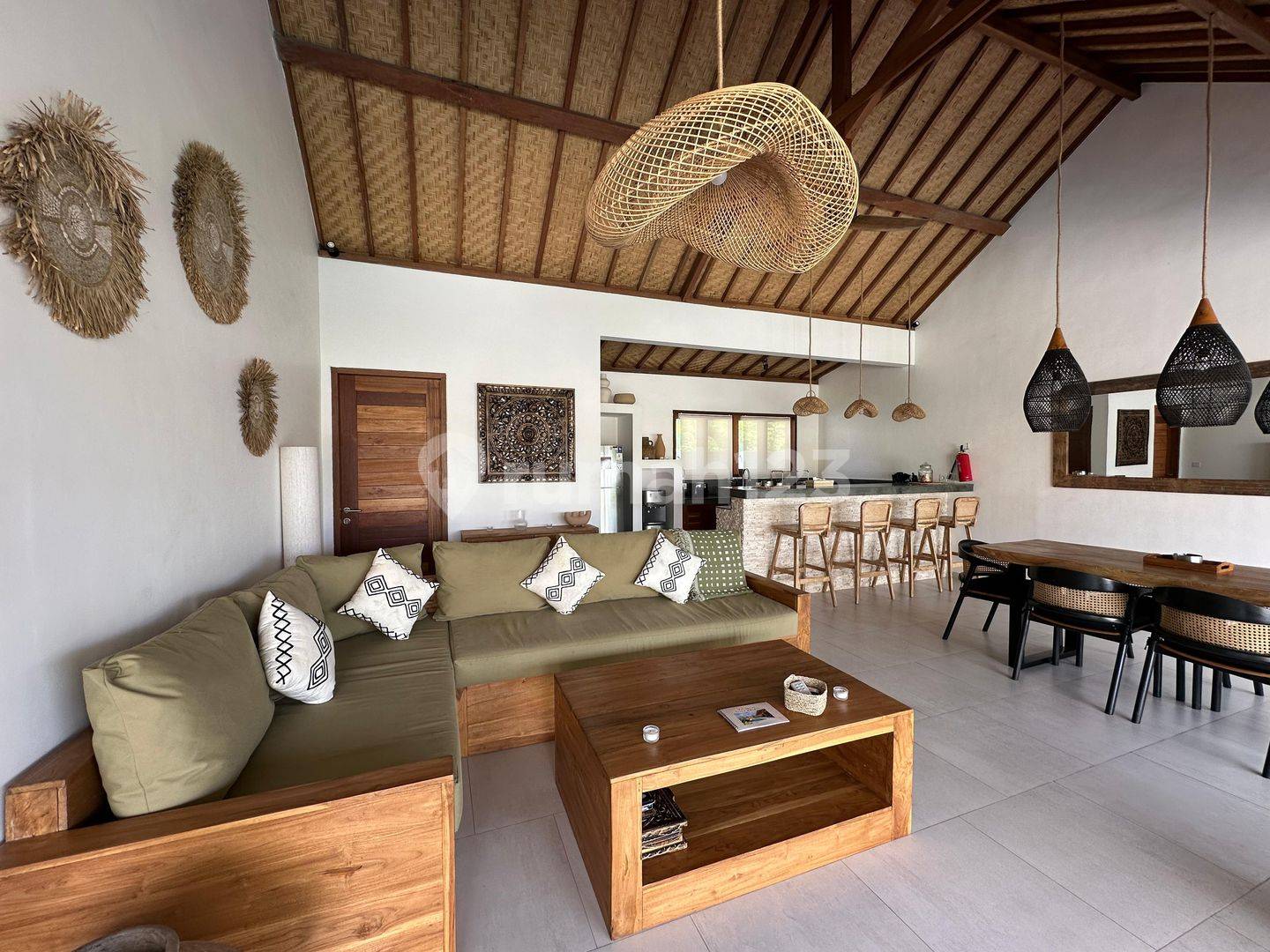 Stylish Villa Near Padang-padang Beach with Private Pool