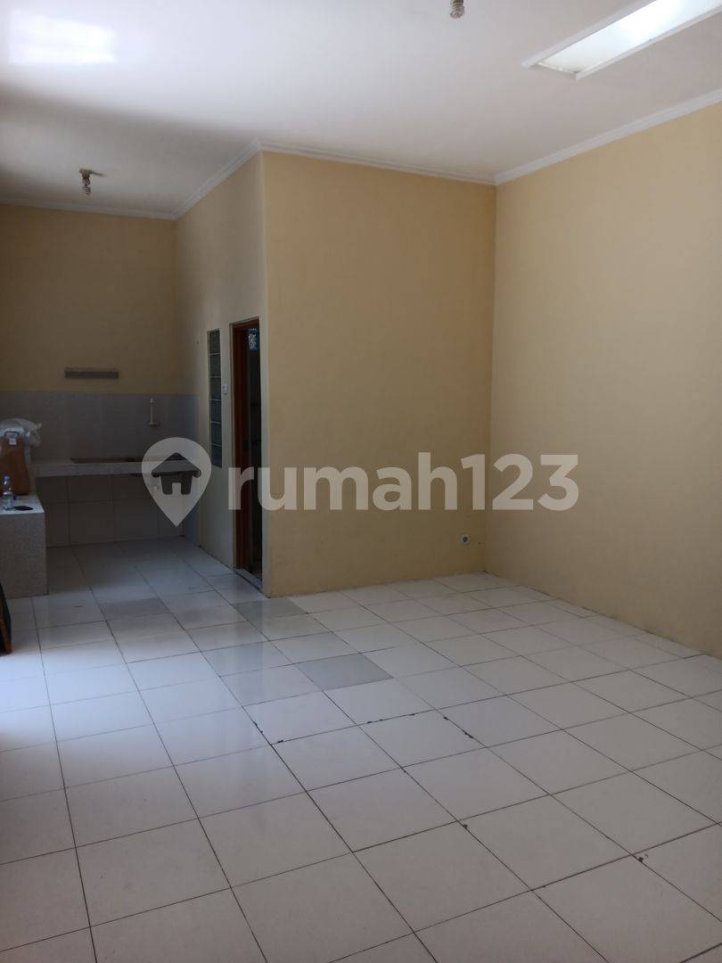 Two-Bedroom House in Strategic City Location Near Key Facilities