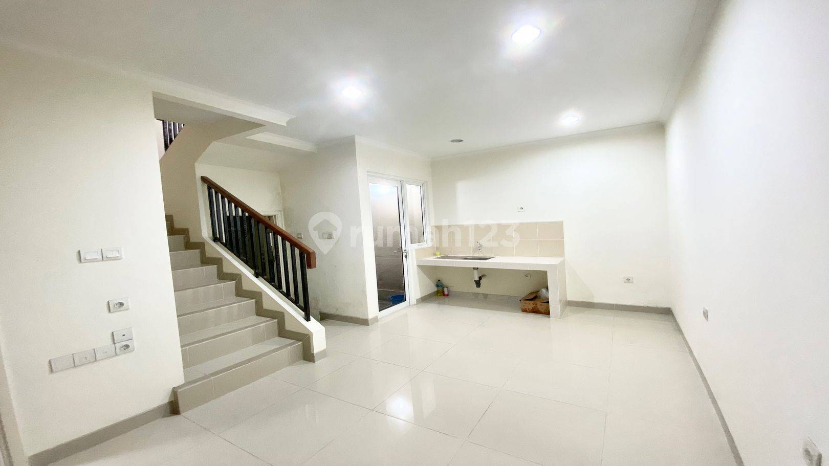 Modern Townhouse in Gading Serpong, Cluster Tesla with Amenities