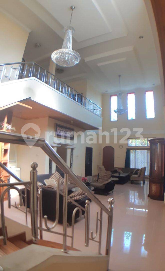 Gunung Batu Pasteur Fully Furnished 2-Story House Near Toll