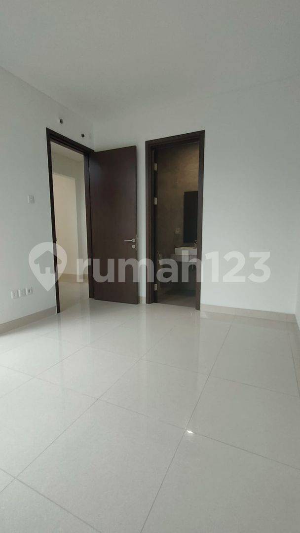 New Commercial Shop/Office Space (Ruko) - Never Occupied