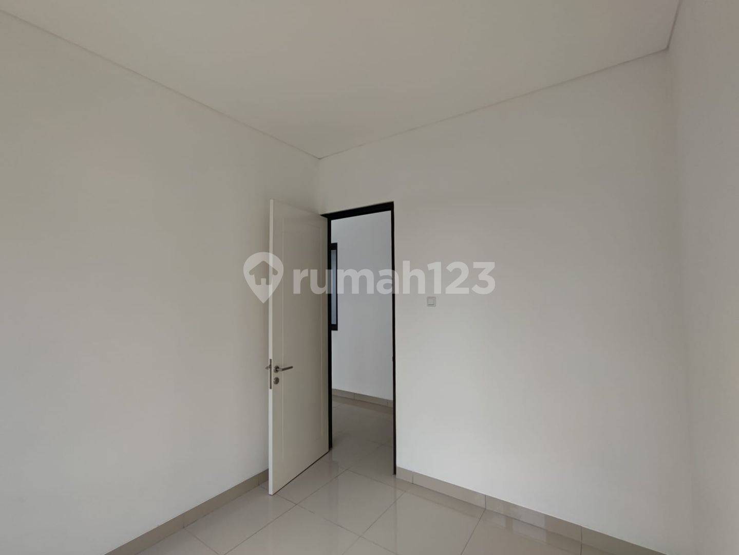 Ready to Move-in House in Cikupa Citra Raya Tangerang